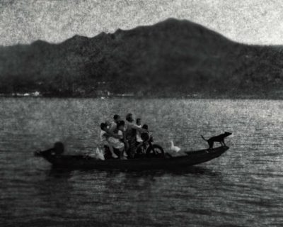 Ferry Voyagers at the Guan Yin Shan 1987-2010 / 150cm x 200cm Ferry Voyagers at the Guan Yin Shan 1987-2010 / 150cm x 200cm