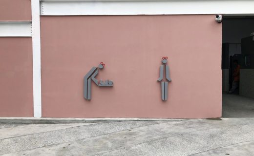 toilet-lady toilet-lady