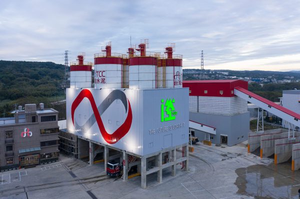 手繪標語 / H12m*W32m